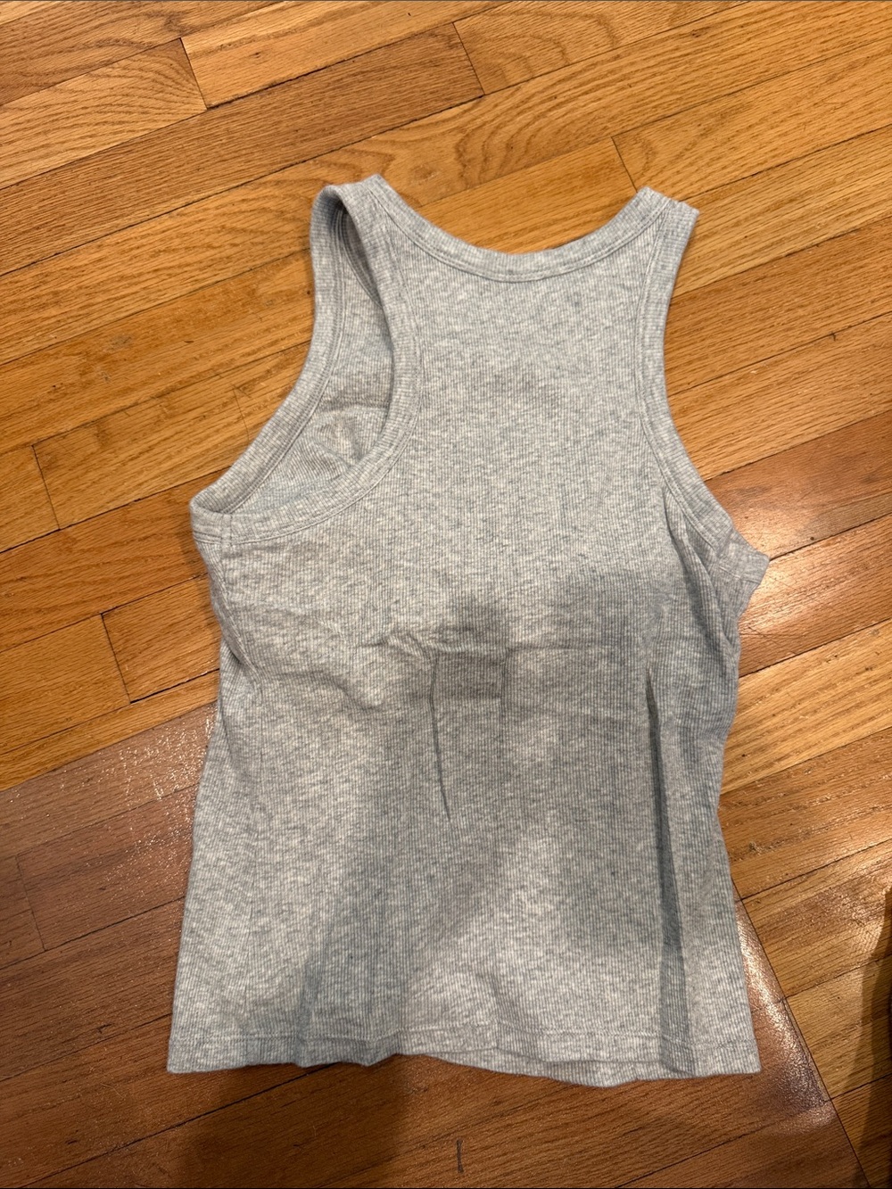 Amazon Women's Gray Ribbed Tank Top - Picture 2 of 3